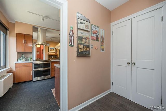 410 N Newstead Avenue 5S, St Louis, MO 63108