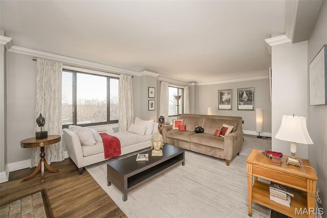 410 N Newstead Avenue 5S, St Louis, MO 63108