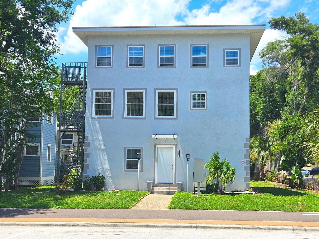 306 TURNER STREET 1, Clearwater, FL 33756