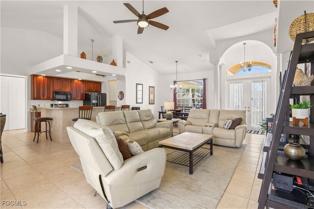 2905 NW 22nd PL, Cape Coral, FL 33993