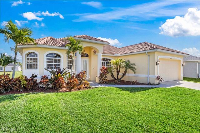 2905 NW 22nd PL, Cape Coral, FL 33993