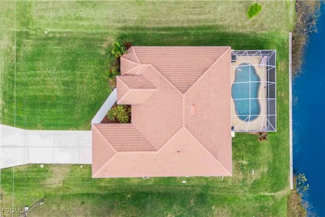 2905 NW 22nd PL, Cape Coral, FL 33993