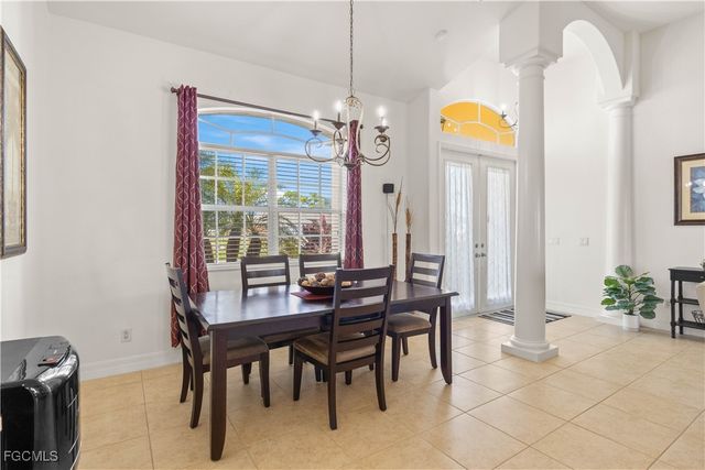 2905 NW 22nd PL, Cape Coral, FL 33993