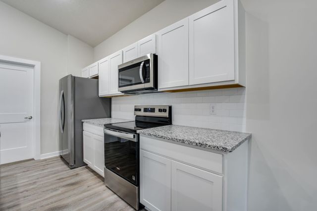 1791 W Redbud Lane, Goddard, KS 67052