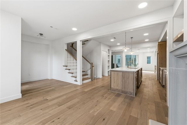 422 SE C Street, Bentonville, AR 72712