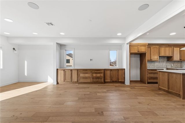 422 SE C Street, Bentonville, AR 72712