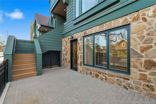 422 SE C Street, Bentonville, AR 72712