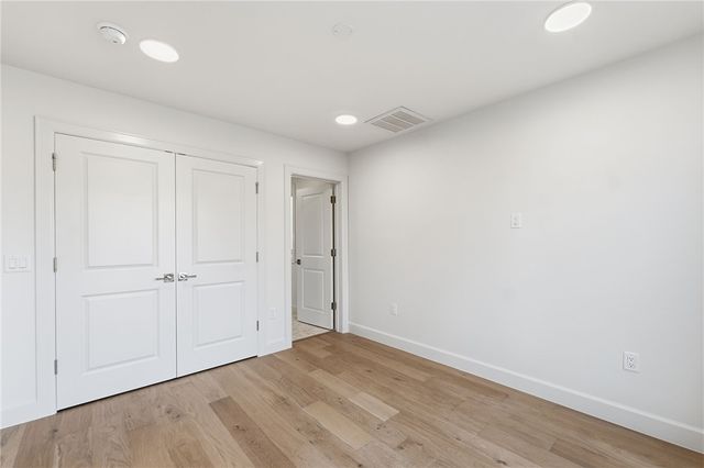 422 SE C Street, Bentonville, AR 72712