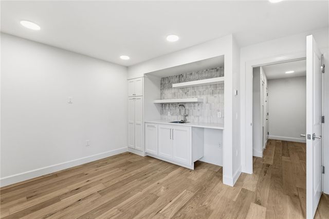 422 SE C Street, Bentonville, AR 72712