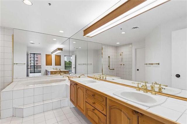 2660 Peachtree Road NW 11E, Atlanta, GA 30305