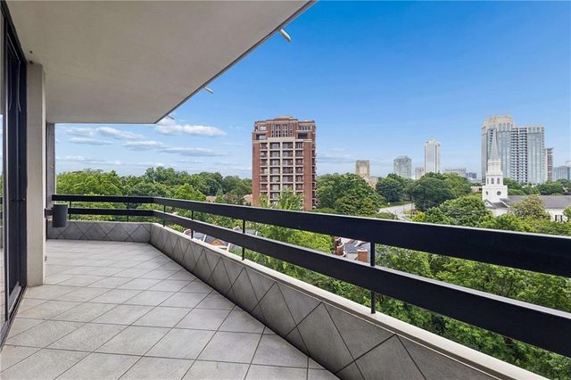 2660 Peachtree Road NW 11E, Atlanta, GA 30305