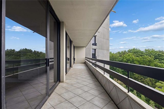 2660 Peachtree Road NW 11E, Atlanta, GA 30305