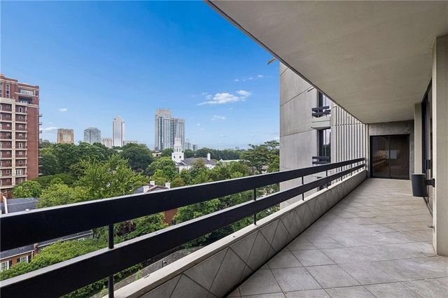 2660 Peachtree Road NW 11E, Atlanta, GA 30305