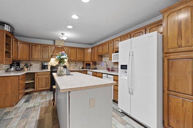 21335 Northcape ROAD, Union Grove, WI 53182