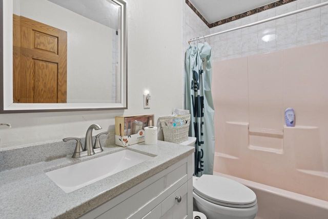 21335 Northcape ROAD, Union Grove, WI 53182