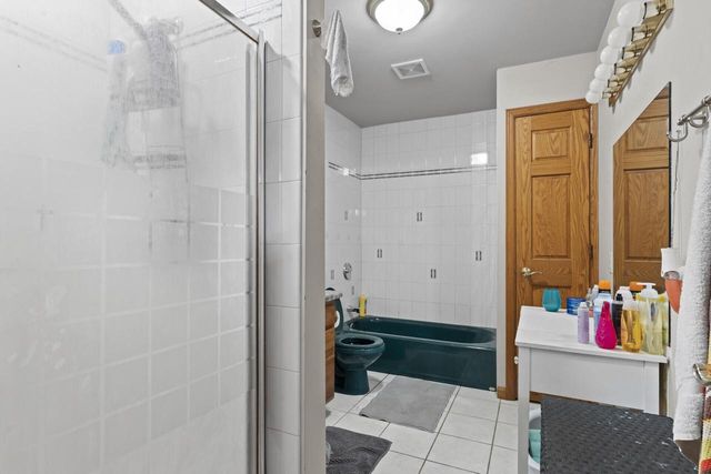 21335 Northcape ROAD, Union Grove, WI 53182