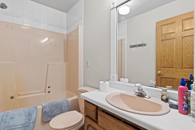 21335 Northcape ROAD, Union Grove, WI 53182