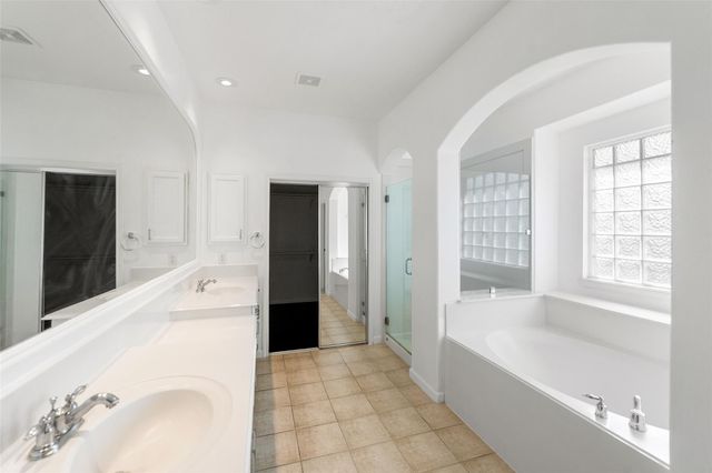 1922 Lake Grayson Drive, Katy, TX 77494