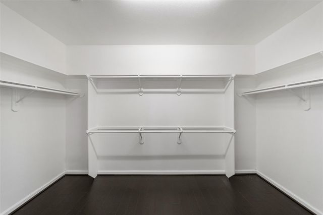 1922 Lake Grayson Drive, Katy, TX 77494