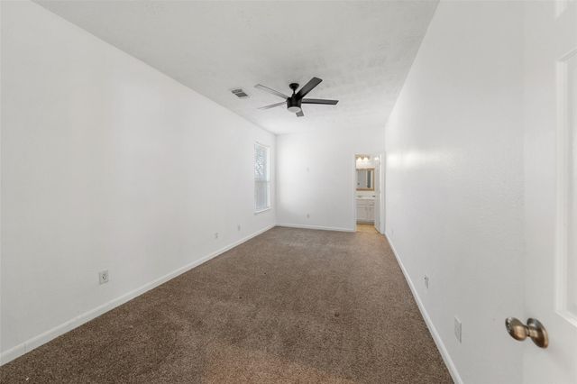 1922 Lake Grayson Drive, Katy, TX 77494