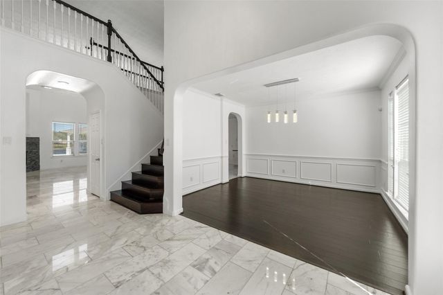 1922 Lake Grayson Drive, Katy, TX 77494