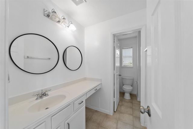 1922 Lake Grayson Drive, Katy, TX 77494