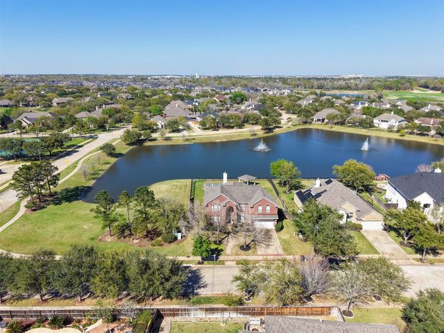 1922 Lake Grayson Drive, Katy, TX 77494