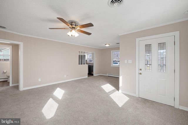 6 LASALLE AVE, New Castle, DE 19720