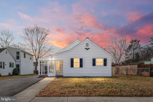 6 LASALLE AVE, New Castle, DE 19720