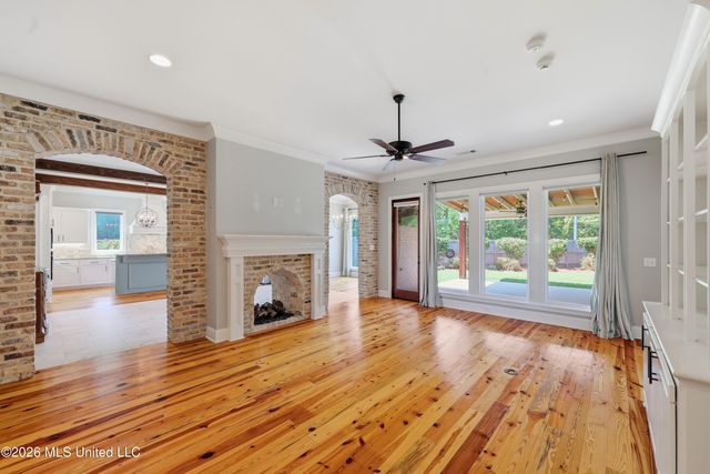 403 Huntington Point, Brandon, MS 39047
