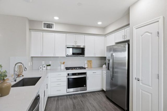 169 Manly Terrace 1, San Jose, CA 95136