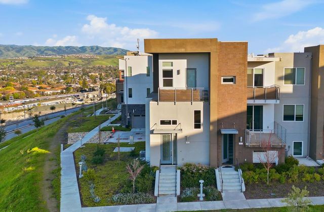 169 Manly Terrace 1, San Jose, CA 95136