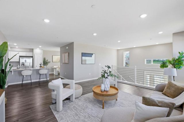 169 Manly Terrace 1, San Jose, CA 95136