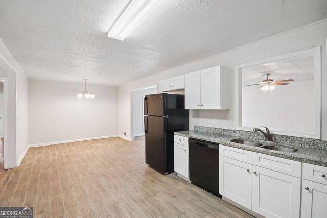 33 Skyline Drive SE, Cartersville, GA 30120