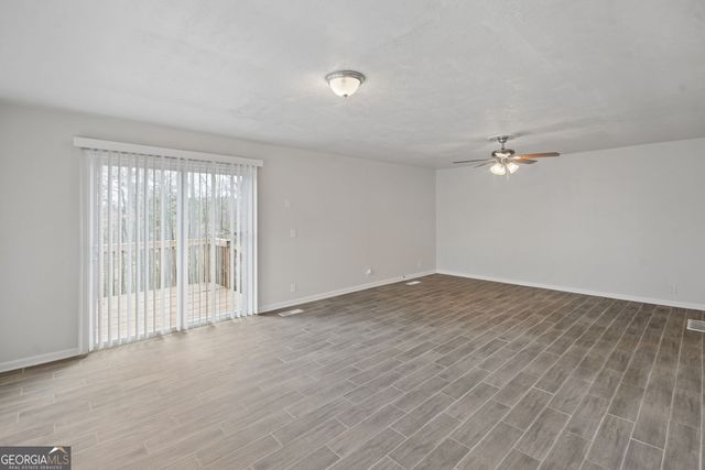 33 Skyline Drive SE, Cartersville, GA 30120