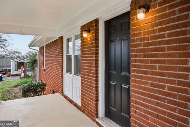 33 Skyline Drive SE, Cartersville, GA 30120