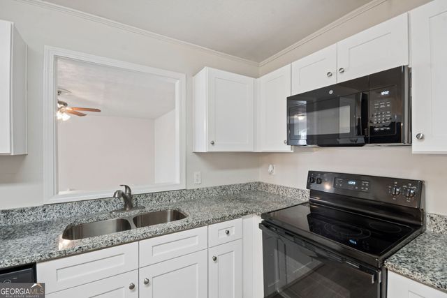 33 Skyline Drive SE, Cartersville, GA 30120