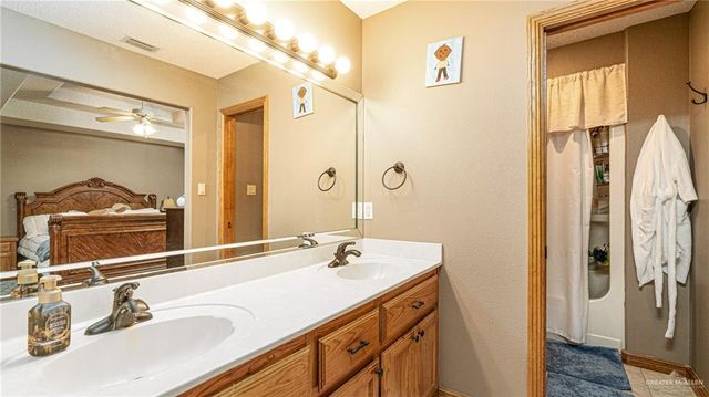 713 Lake View Drive, Mission, TX 78572