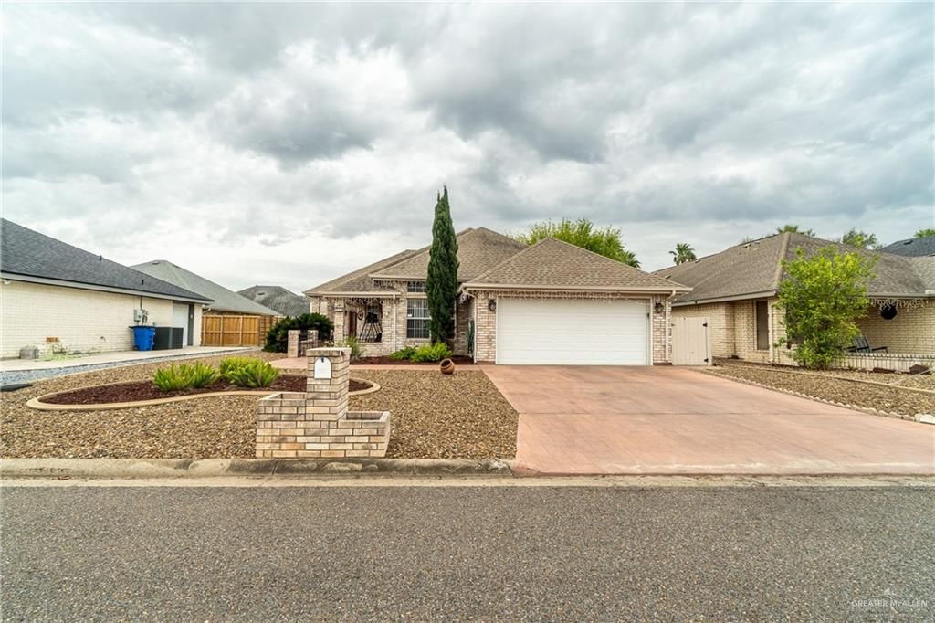 Image 1 of property listing at 713 Lake View Drive, Mission, TX 78572