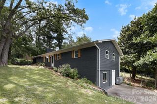 28 Pine Lane, Asheville, NC 28806