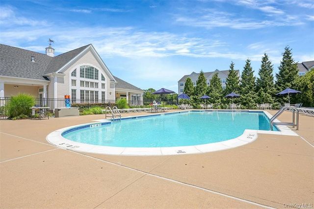 2232 Finch Lane 2232, Central Islip, NY 11722