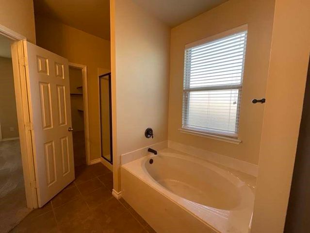 6020 Heather Drive, Grand Prairie, TX 75052