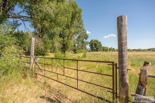 65 N 5050 E, Ririe, ID 83443