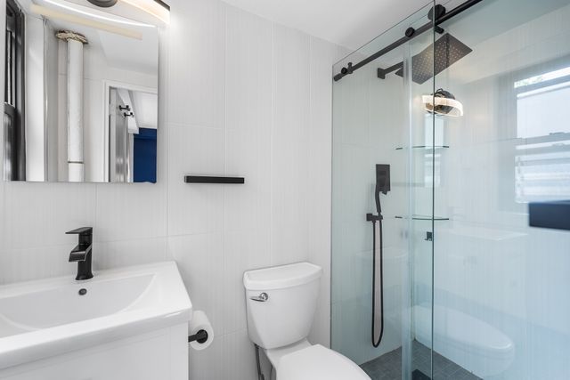 6135 98th St Apt 1J, New York City, NY 11374