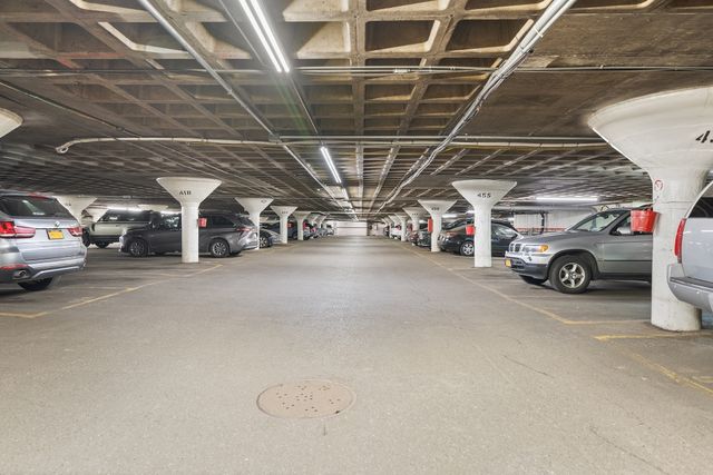 6135 98th St Apt 1J, New York City, NY 11374