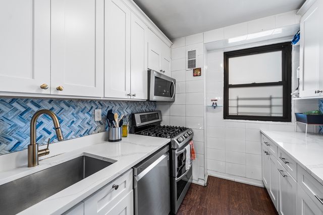 6135 98th St Apt 1J, New York City, NY 11374