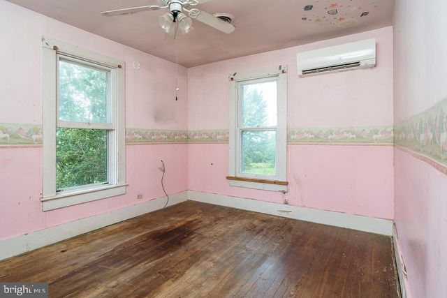 2315 ROLLING RD S, Scottsville, VA 24590