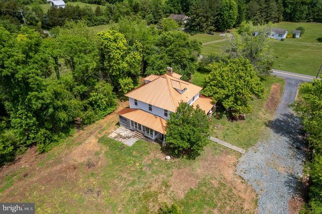 2315 ROLLING RD S, Scottsville, VA 24590