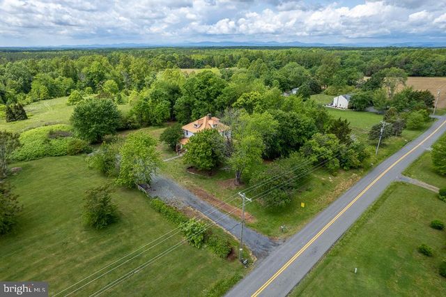 2315 ROLLING RD S, Scottsville, VA 24590