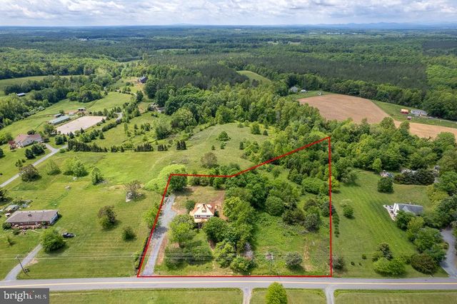 2315 ROLLING RD S, Scottsville, VA 24590